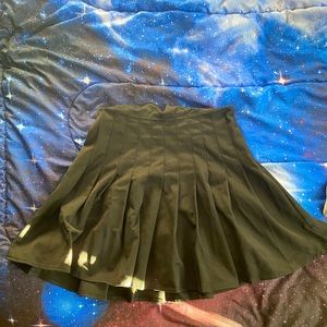 Brandy Melville Black Pleated Skirt